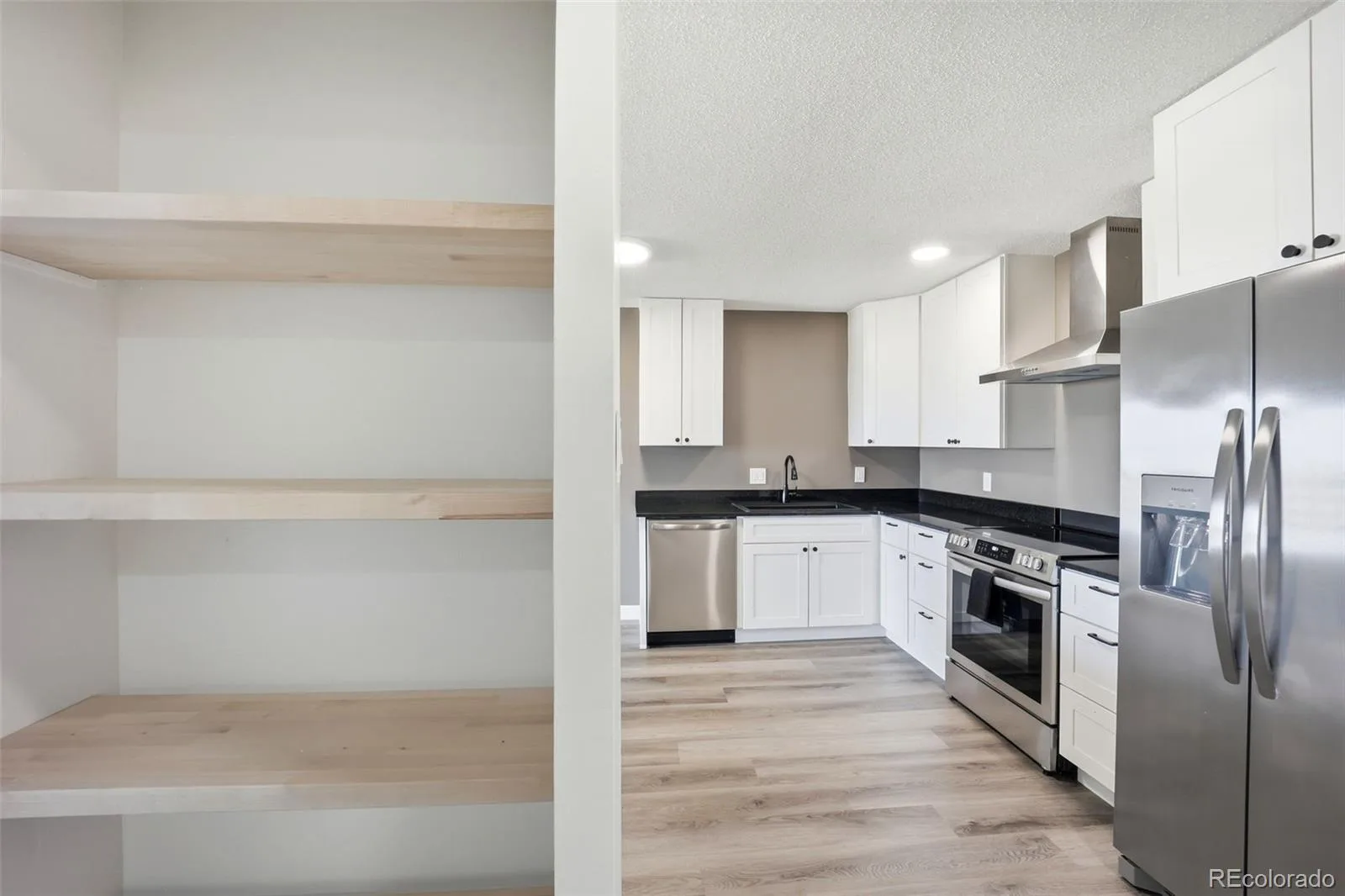 9335 E Center Avenue #10C Denver CO 80247 | MLS #REC2388356 08292026040223 1600 8