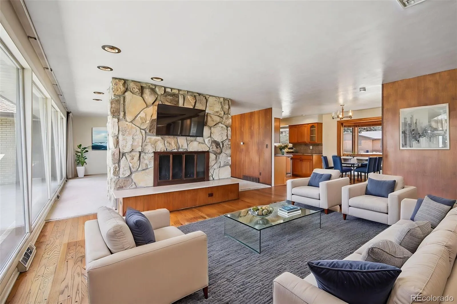 04032026220233 1600 3