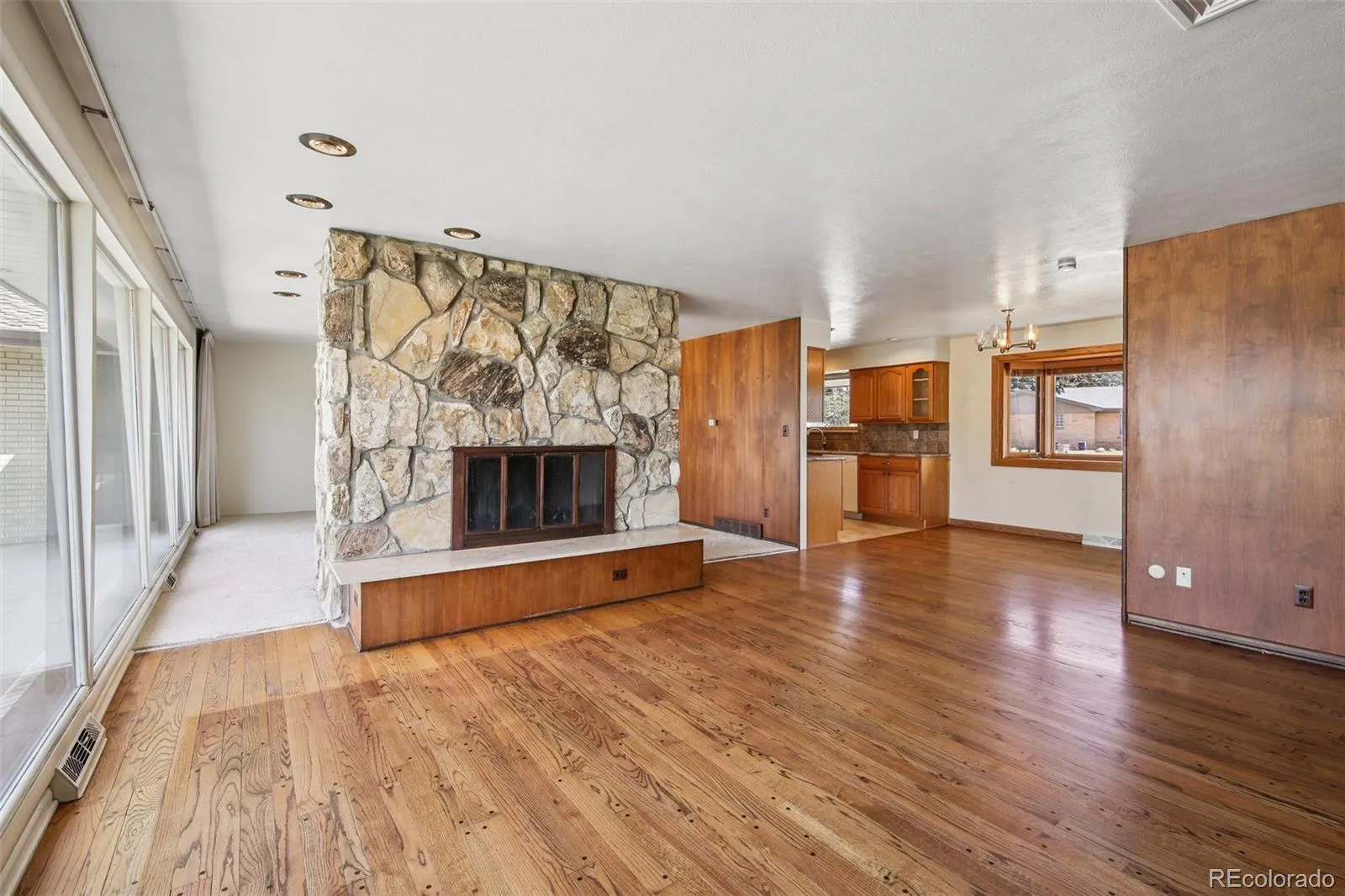 04032026220233 1600 4