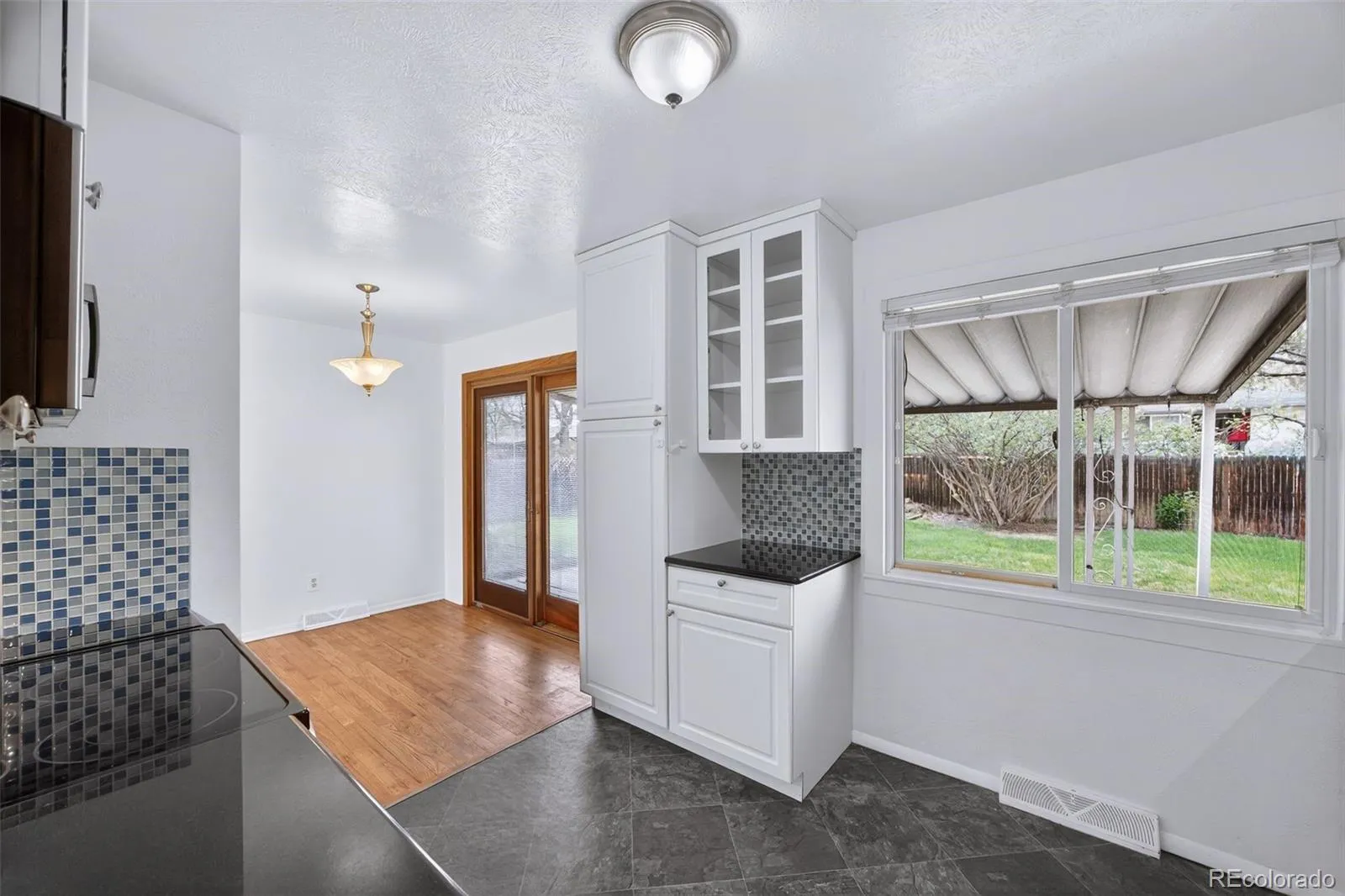 04032026180518 1600 18