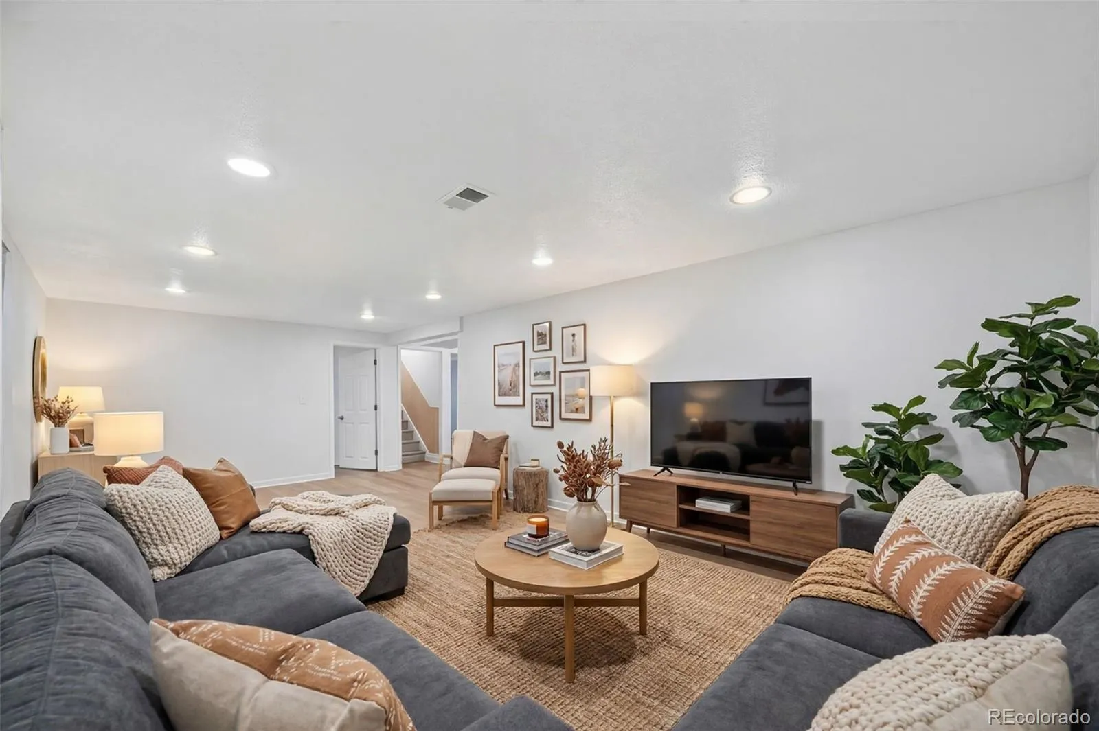 04032026180518 1600 23