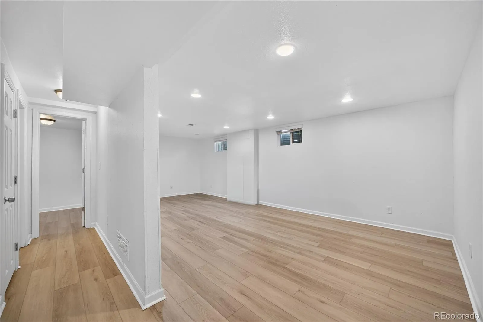 04032026180518 1600 24