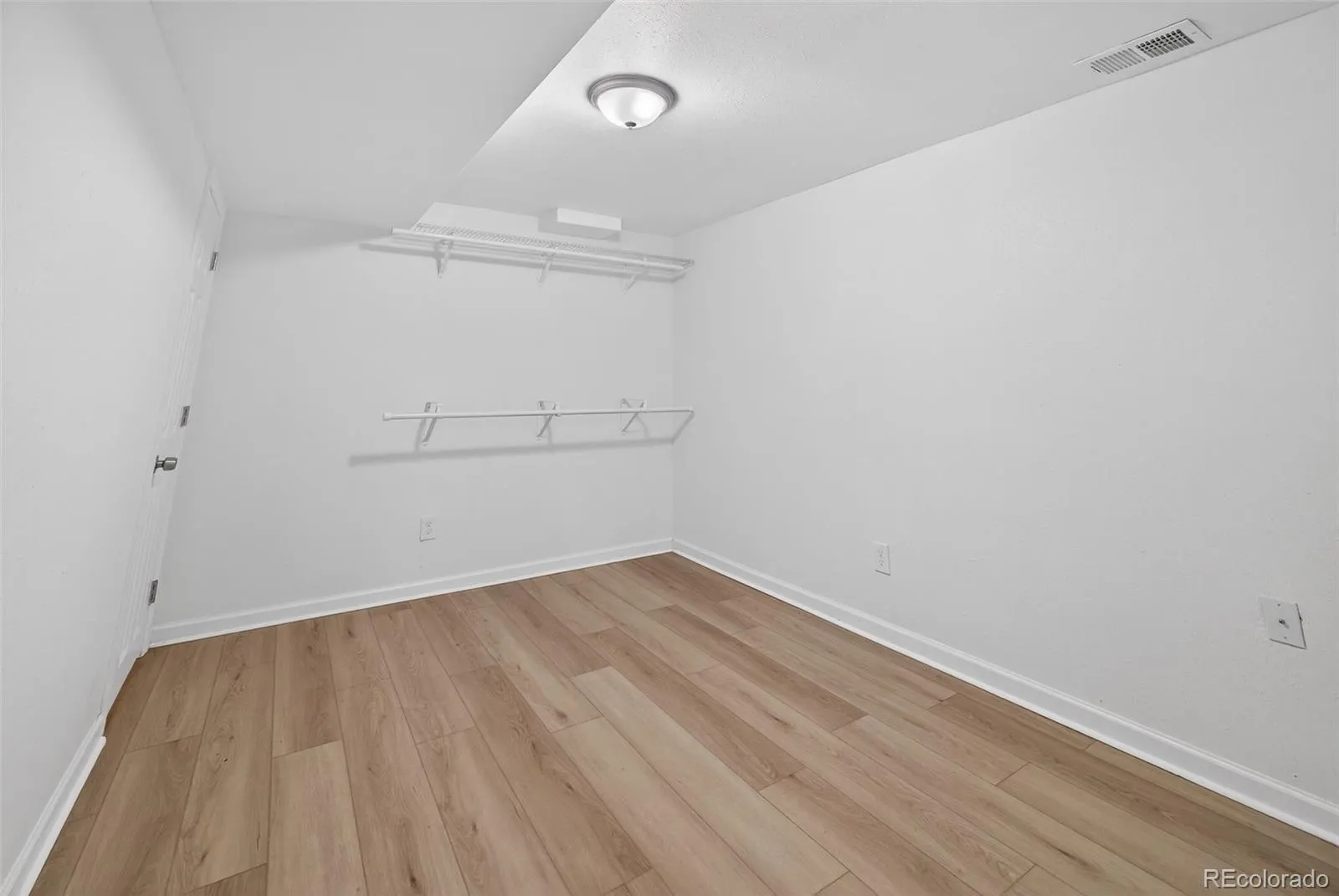 04032026180518 1600 27