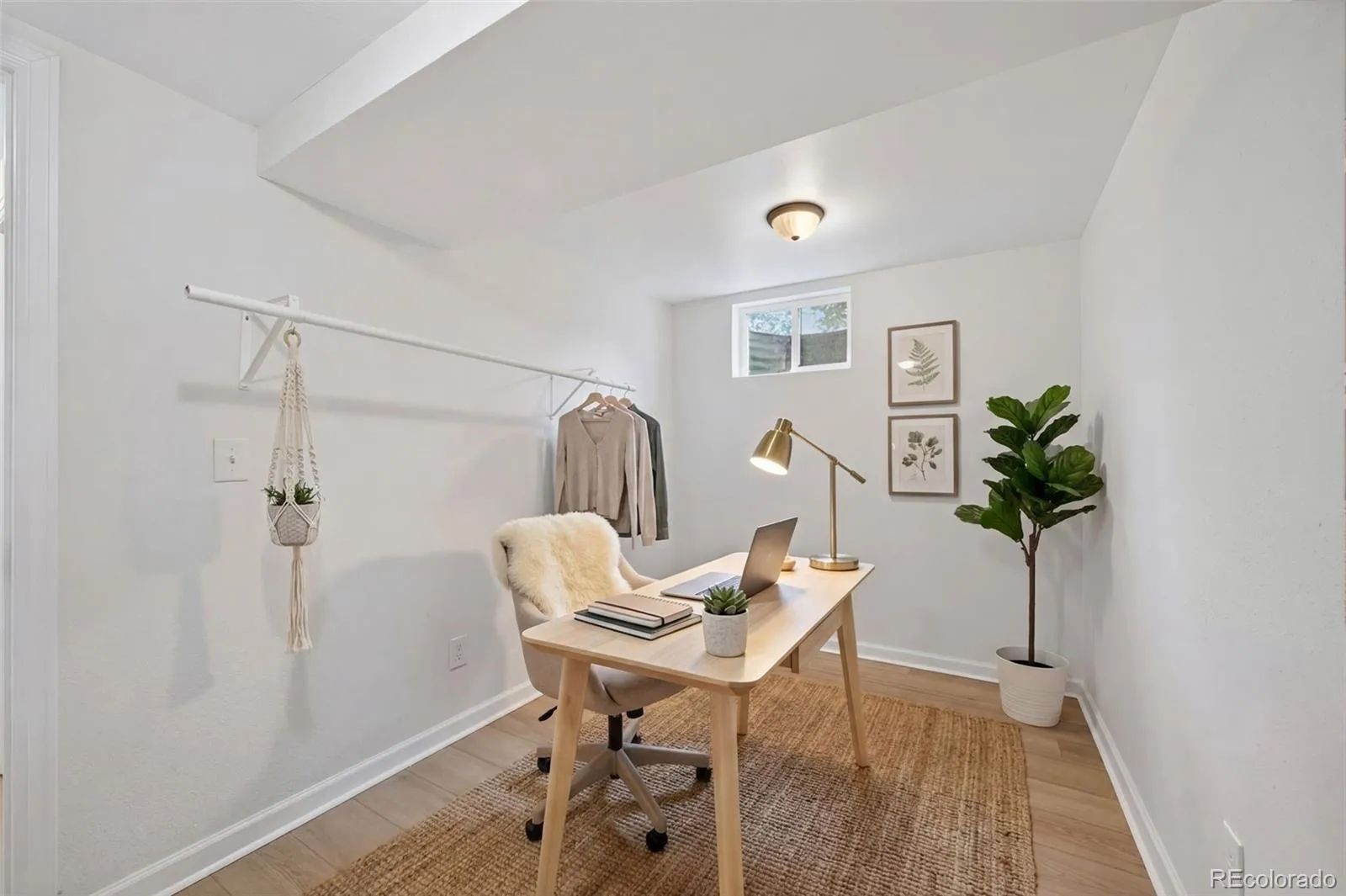 04032026180518 1600 29