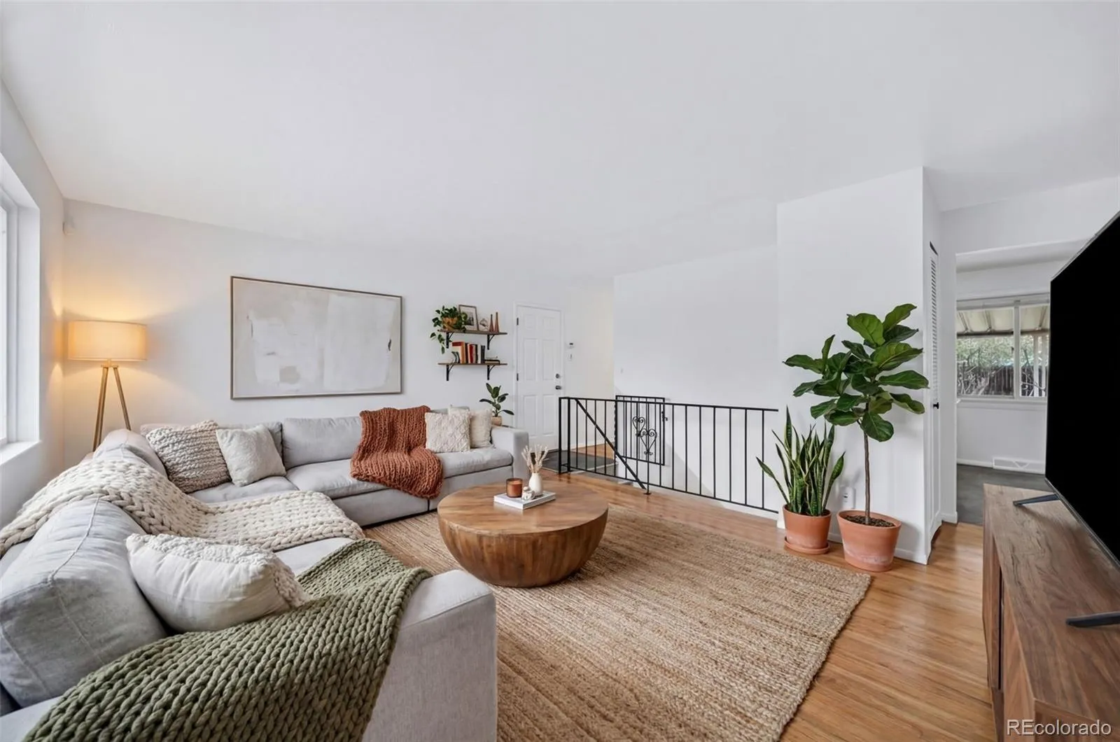 04032026180518 1600 6