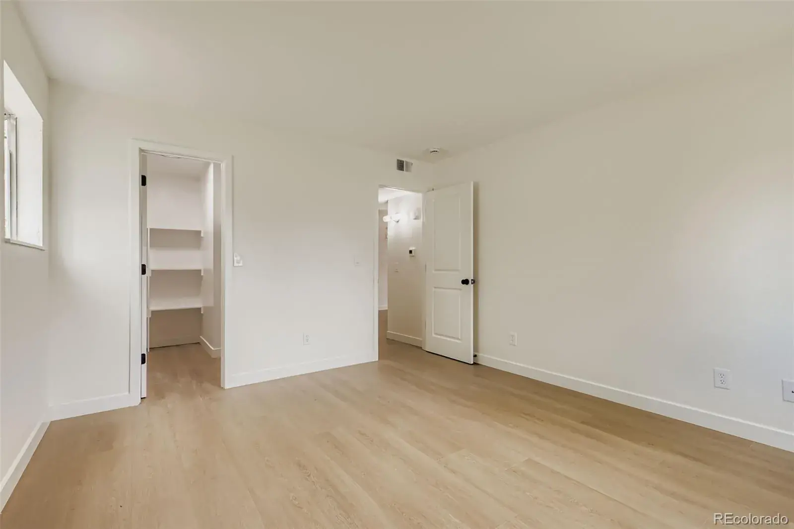 8555 Fairmount Drive #A104 Denver CO 80247 MLS #REC2392477 02032026175622 1600 17