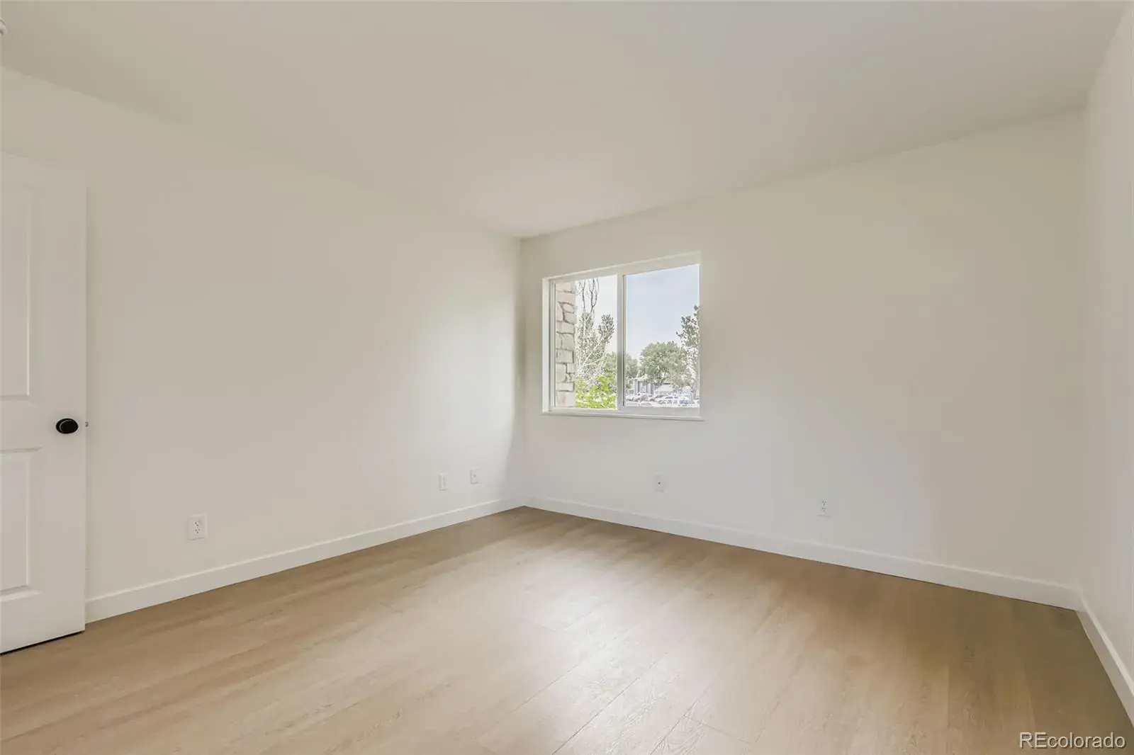 8555 Fairmount Drive #A104 Denver CO 80247 MLS #REC2392477 02032026175622 1600 19