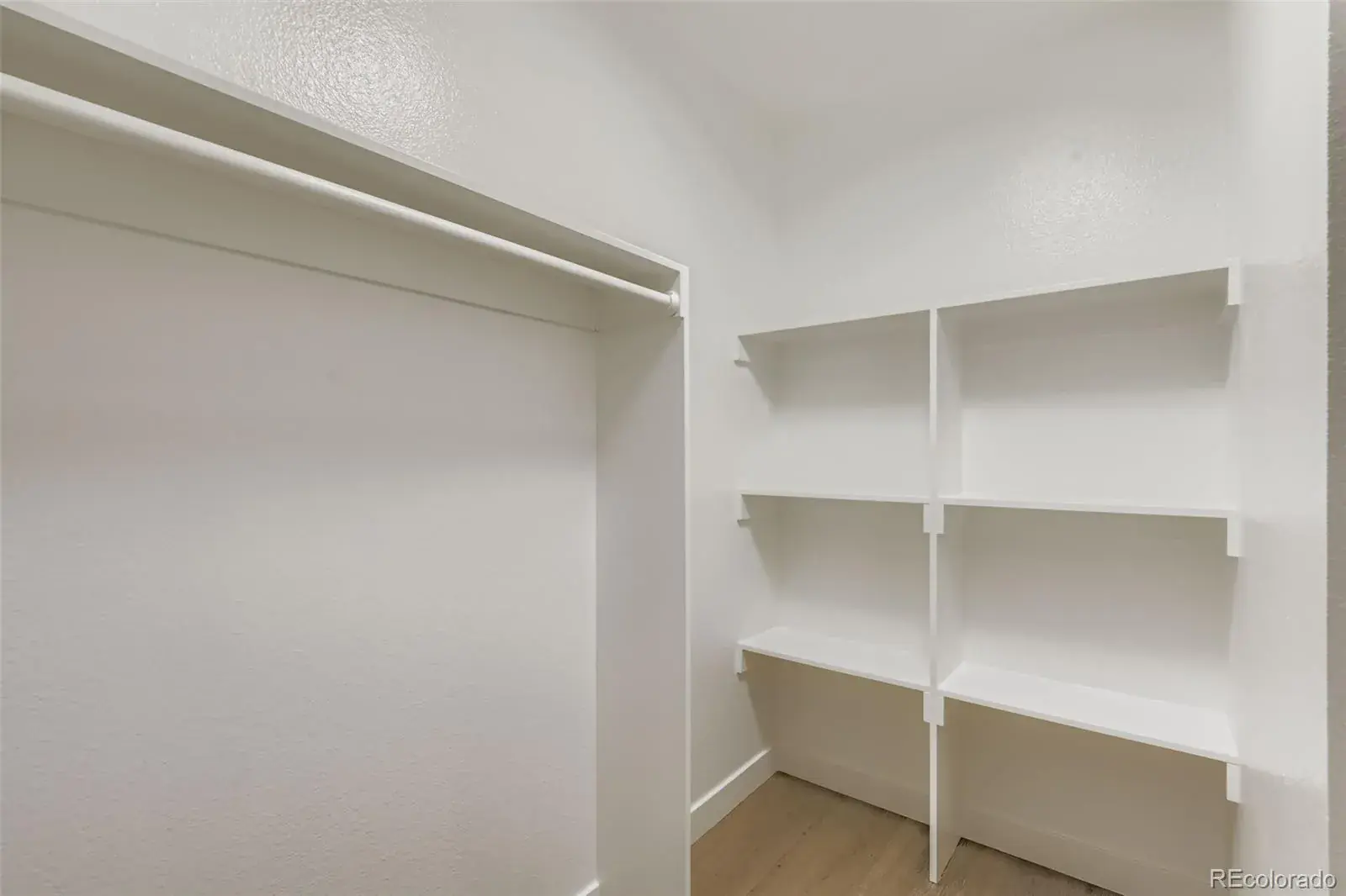 8555 Fairmount Drive #A104 Denver CO 80247 MLS #REC2392477 02032026175622 1600 23