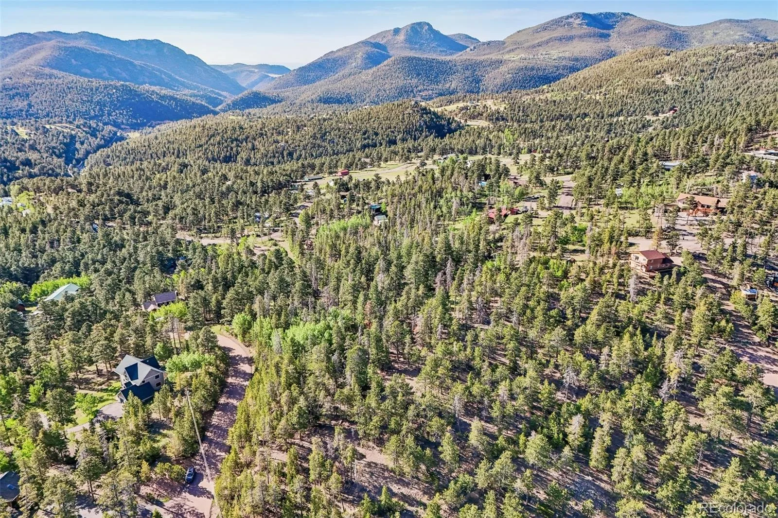 717 Crescent Lake Road Golden CO 80403 | MLS #REC2393807 06032026221712 1600 23