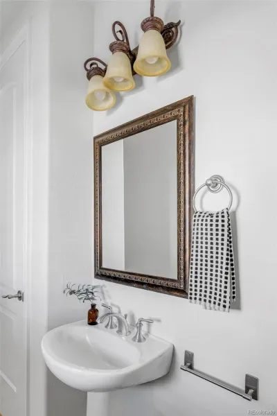 03252026171001 800 10