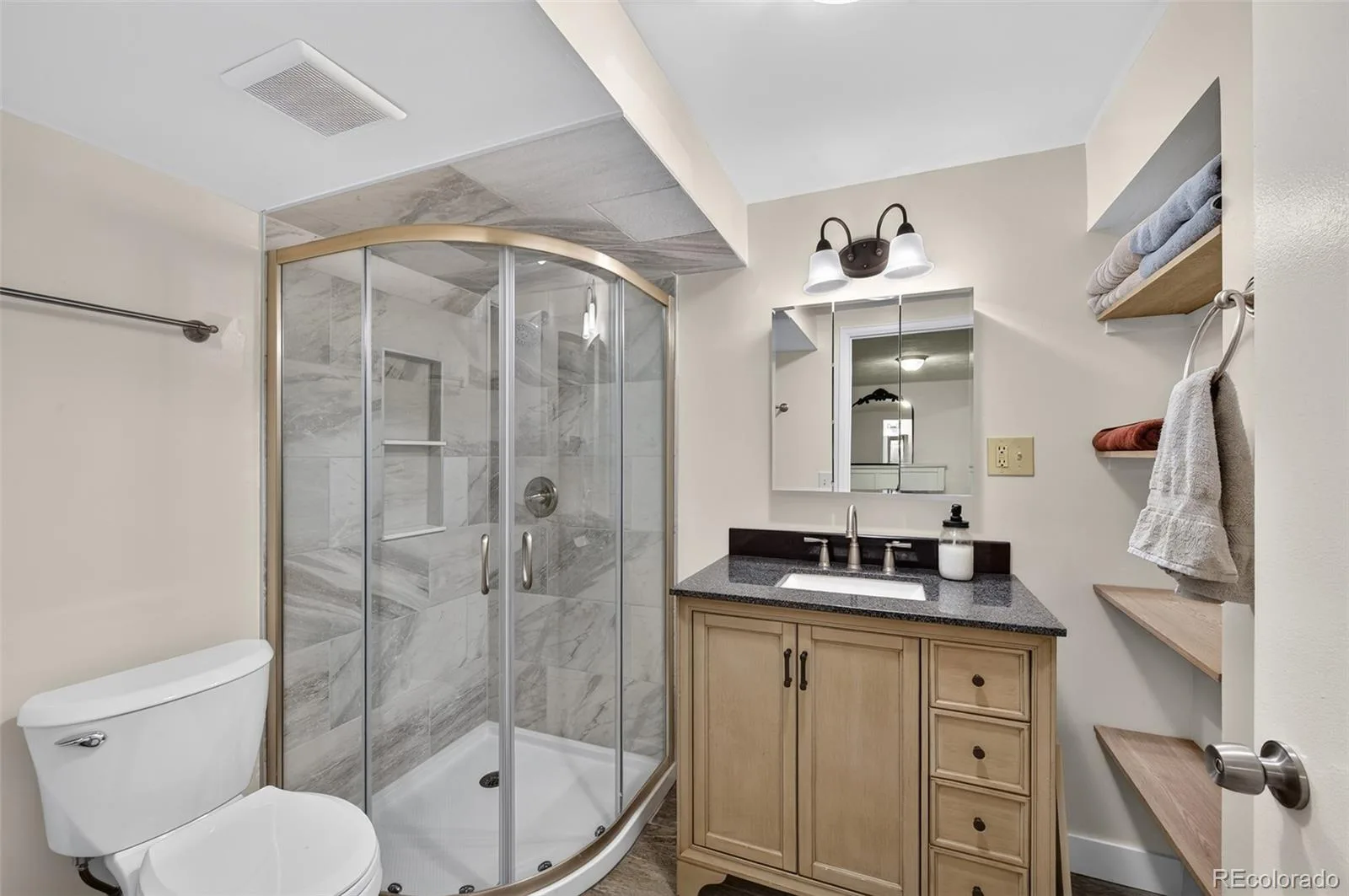 17423 E Prentice Circle Aurora CO 80015 MLS #REC2395363 06172026094918 1600 26