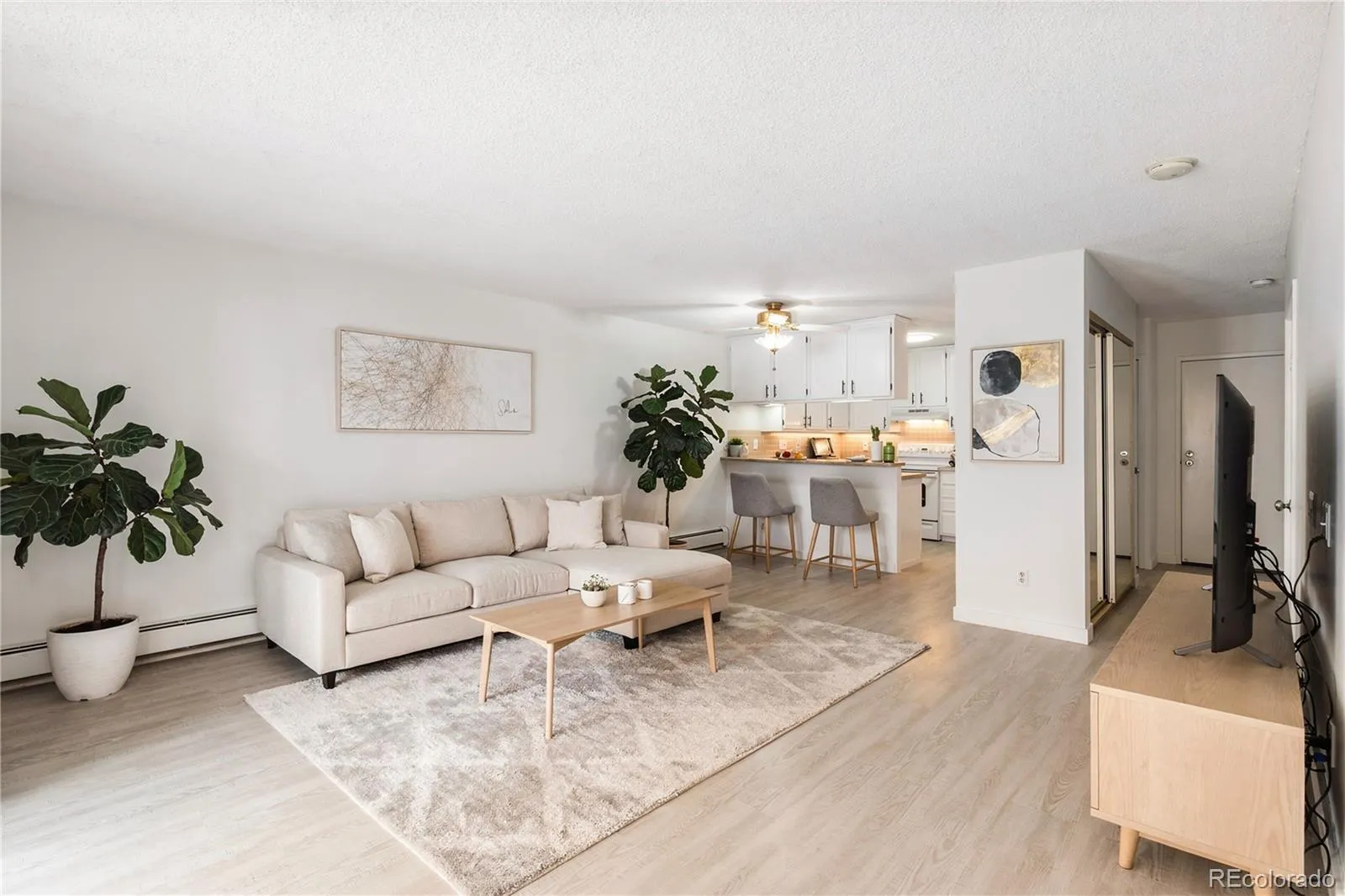 04162026212259 1600 0