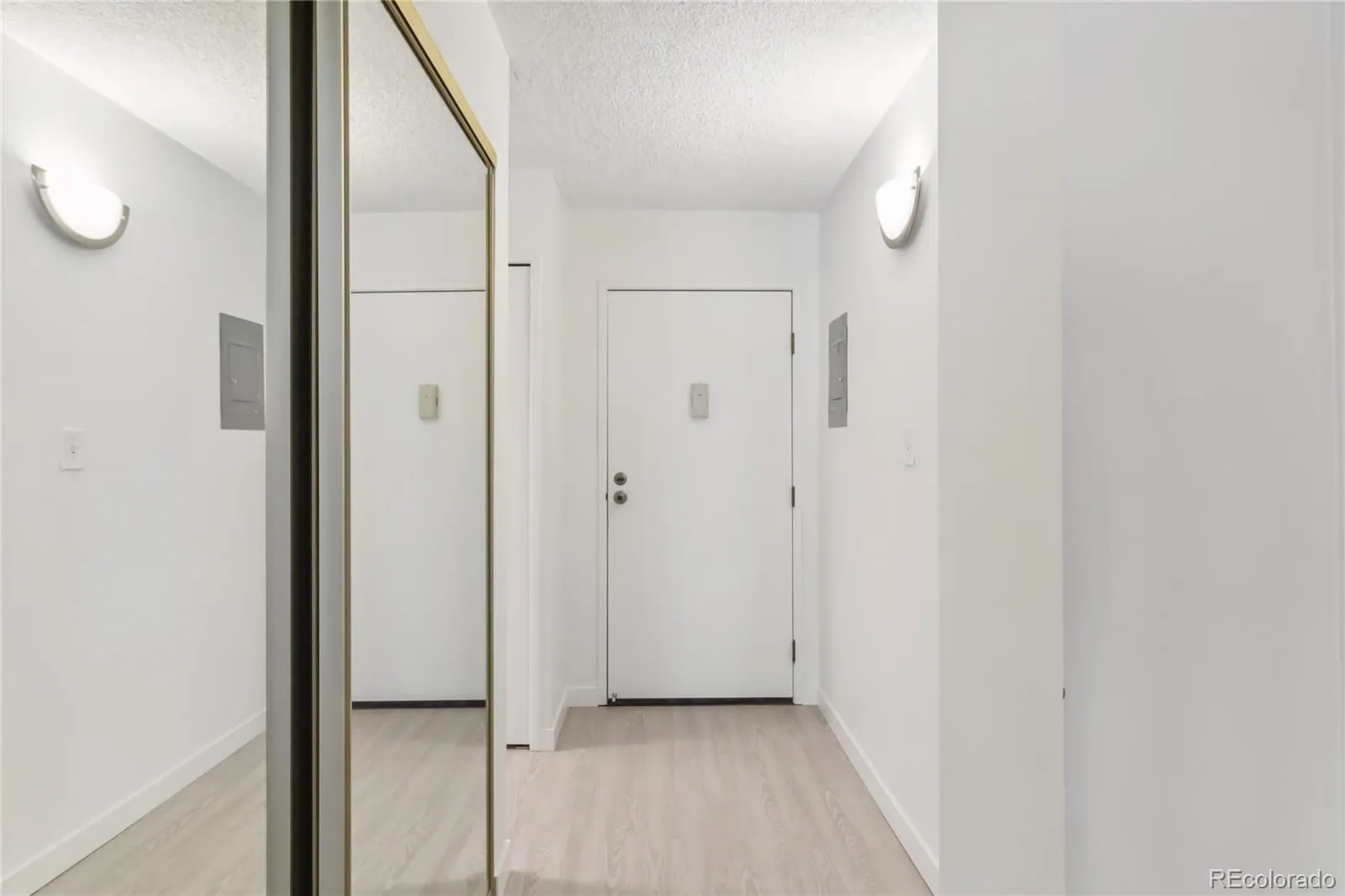 04162026212259 1600 19