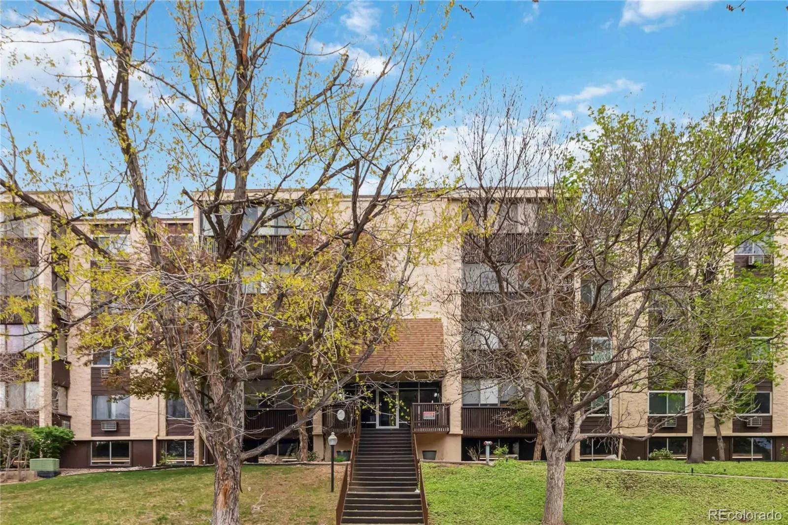 04162026212259 1600 28