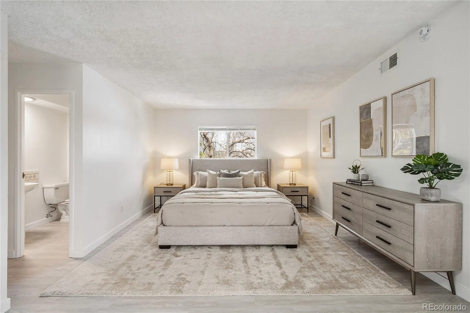 04162026212259 1600 6