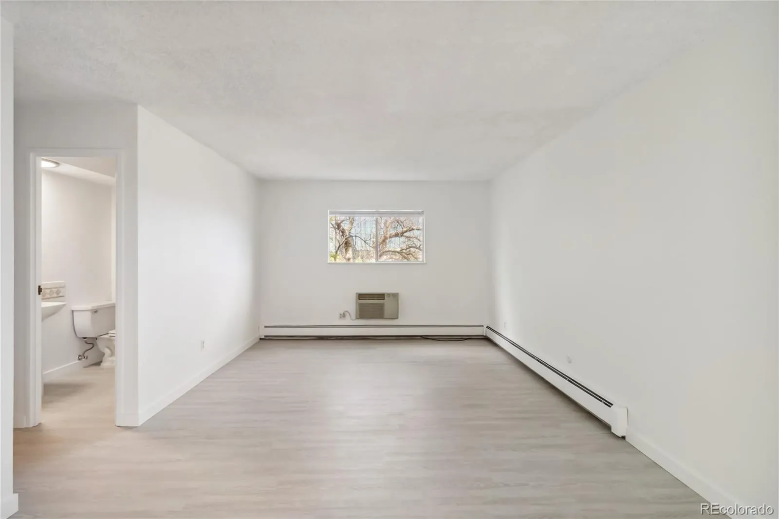 04162026212259 1600 7