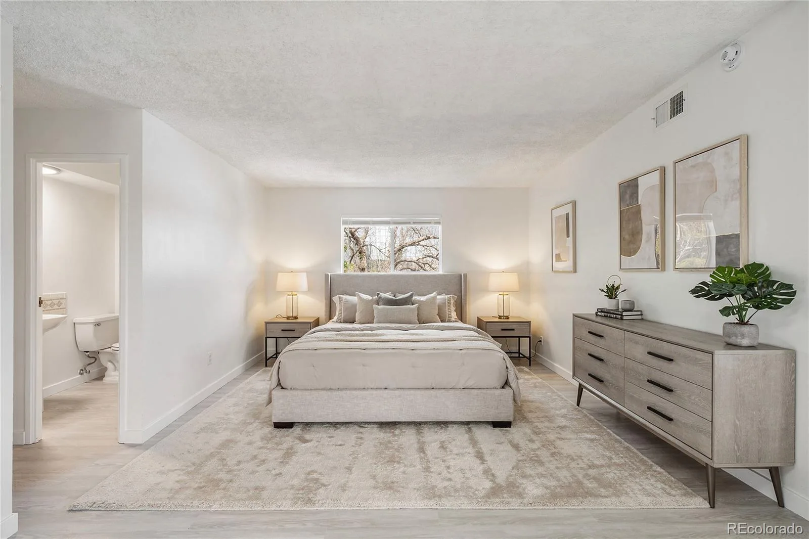 3470 S Poplar Street #102 Denver CO 80224 MLS #REC2396450 06242026225339 1600 11