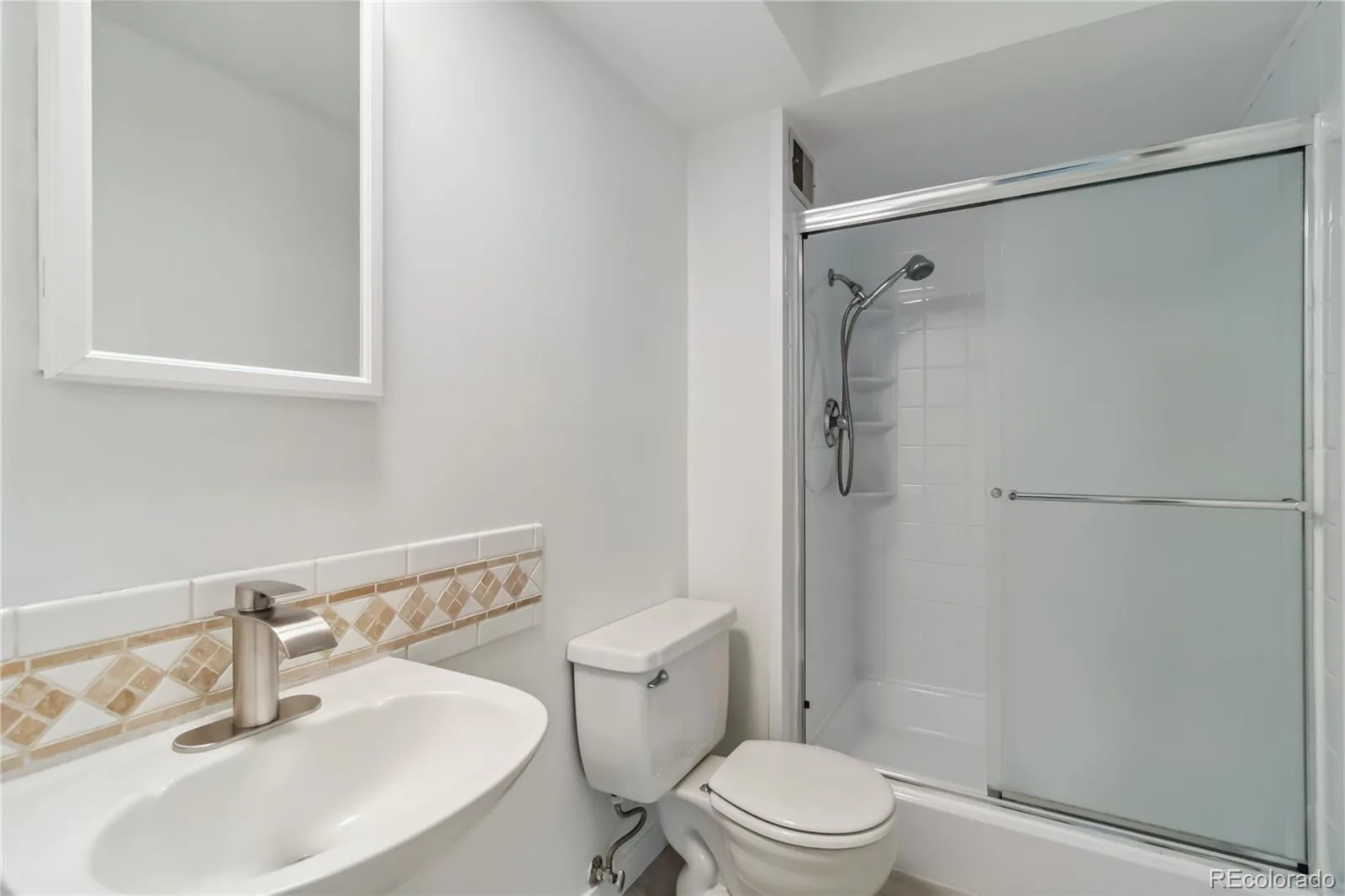 3470 S Poplar Street #102 Denver CO 80224 MLS #REC2396450 06242026225339 1600 15