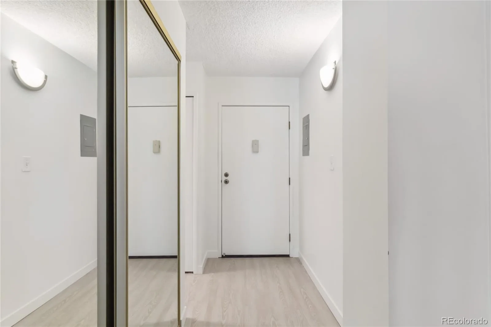 3470 S Poplar Street #102 Denver CO 80224 MLS #REC2396450 06242026225339 1600 20
