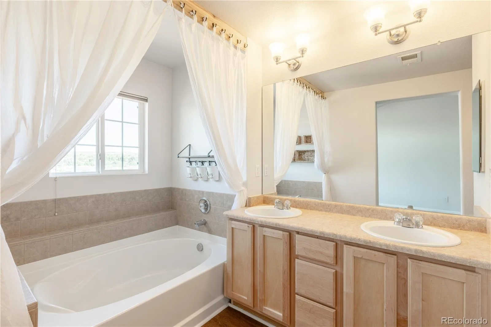 1431 Turnberry Drive Castle Rock CO 80104 | MLS #REC2398043 08122026190144 1600 16