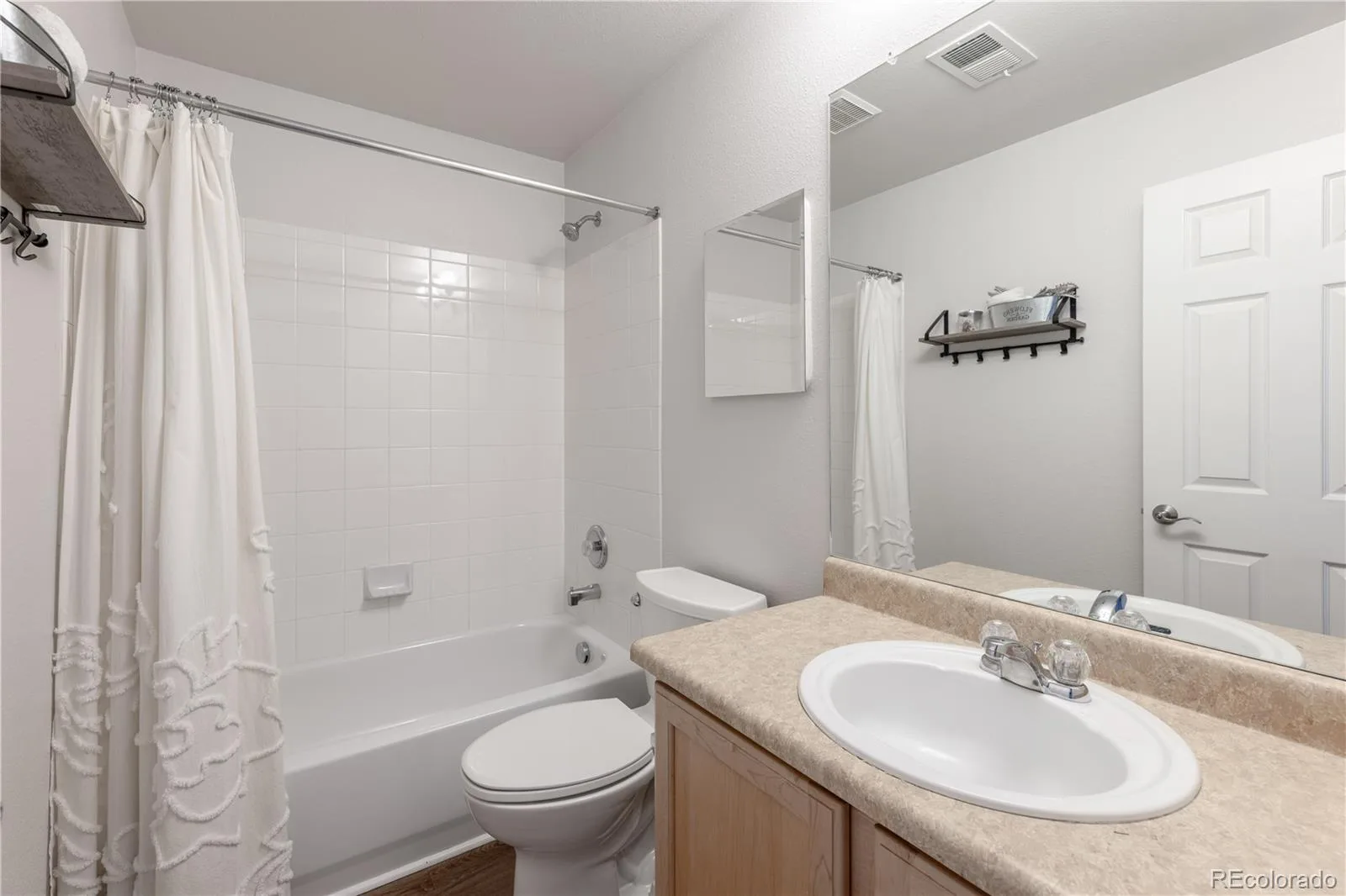 1431 Turnberry Drive Castle Rock CO 80104 | MLS #REC2398043 08122026190144 1600 21