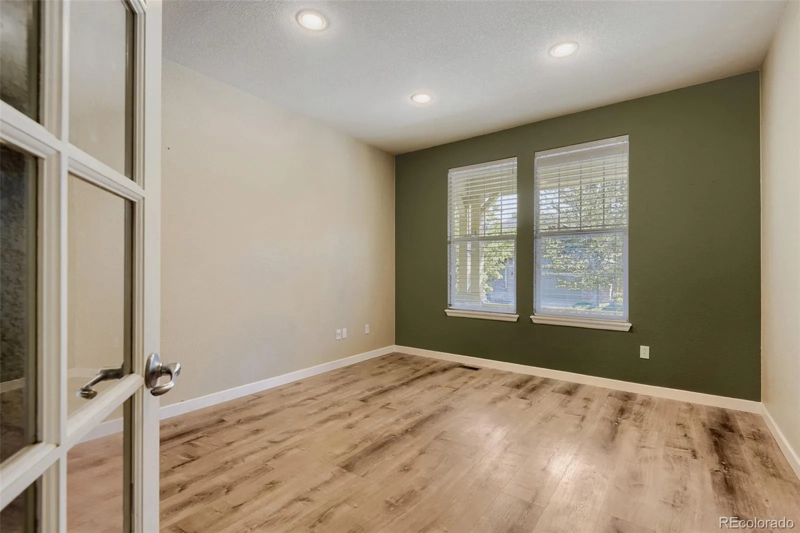 10805 Hickory Ridge Street Highlands Ranch CO 80126 | MLS #REC2399154 07242026234552 1600 11