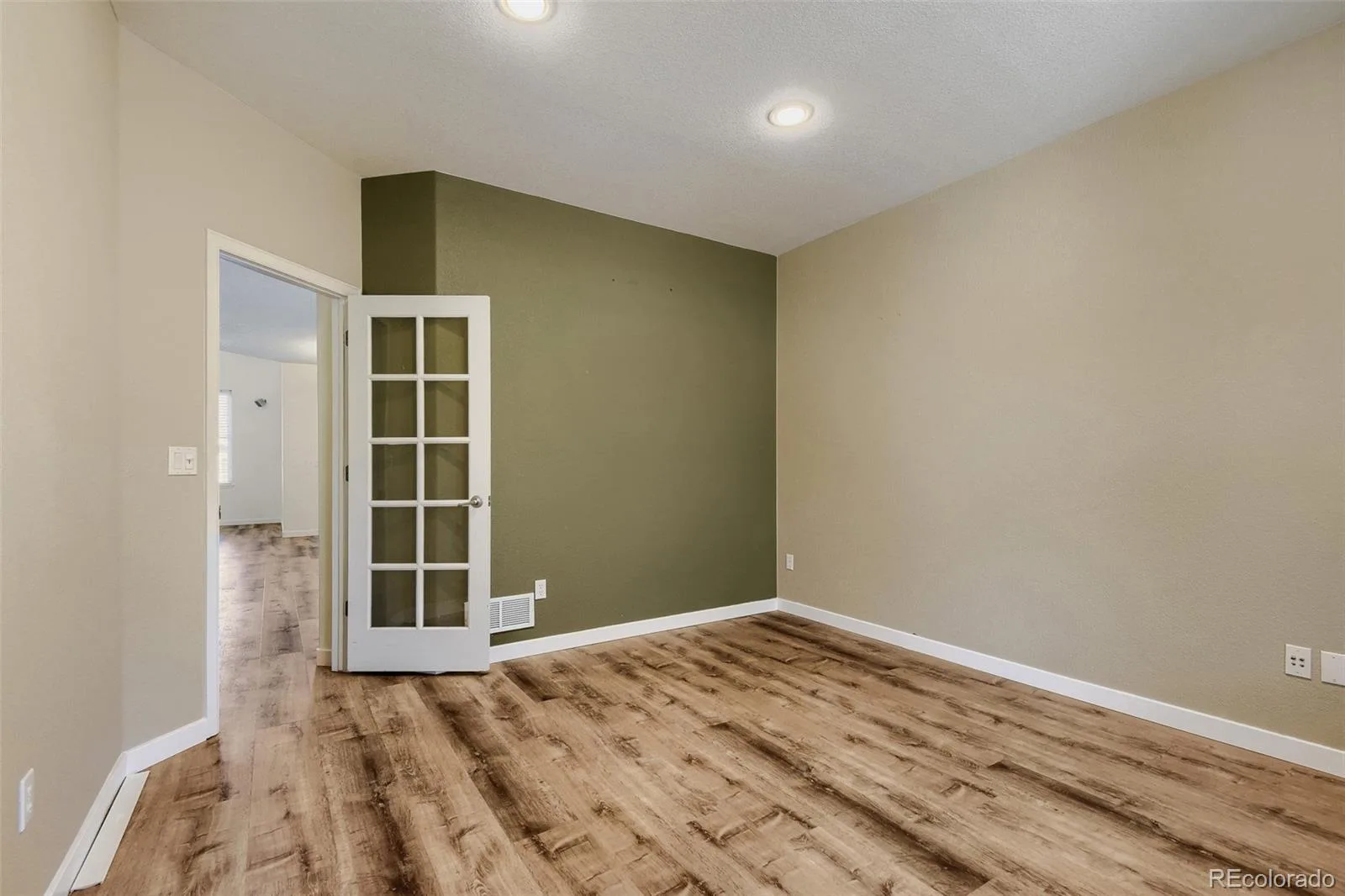 10805 Hickory Ridge Street Highlands Ranch CO 80126 | MLS #REC2399154 07242026234552 1600 12