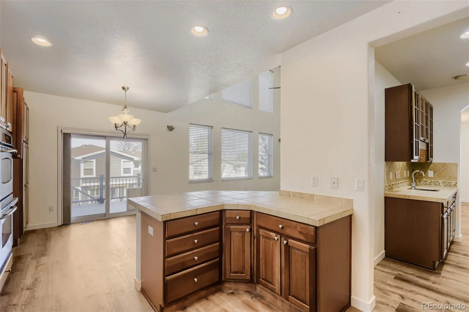 10805 Hickory Ridge Street Highlands Ranch CO 80126 | MLS #REC2399154 07242026234552 1600 16