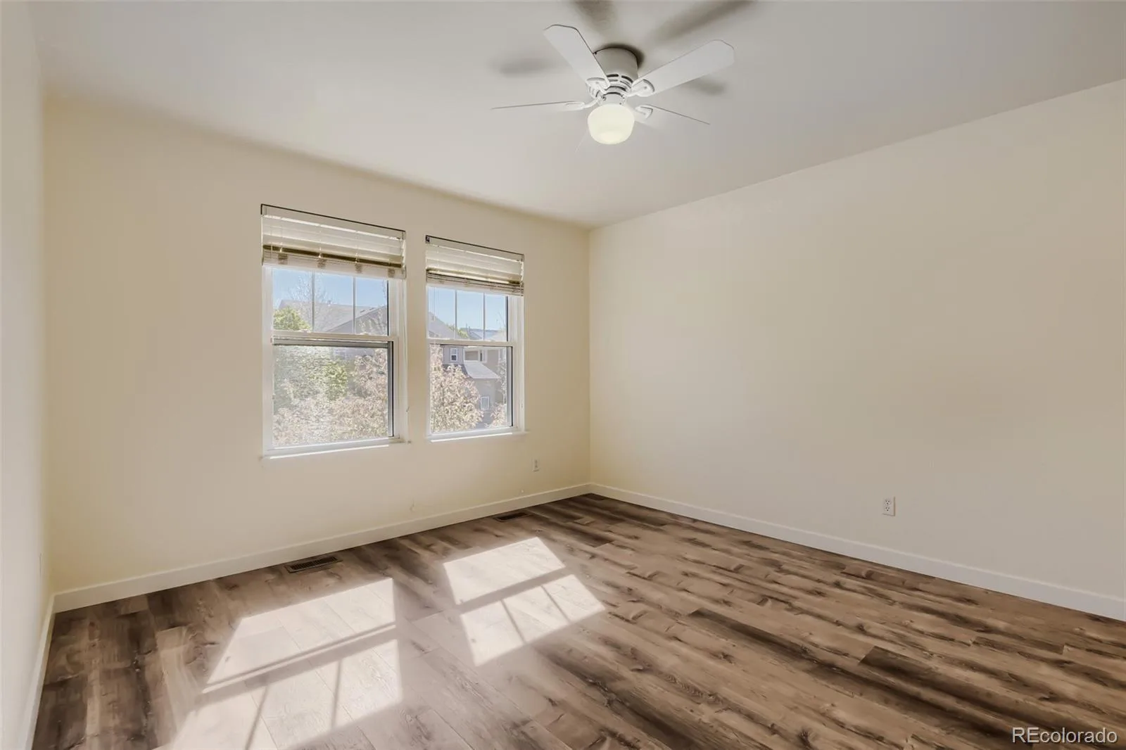 10805 Hickory Ridge Street Highlands Ranch CO 80126 | MLS #REC2399154 07242026234552 1600 24