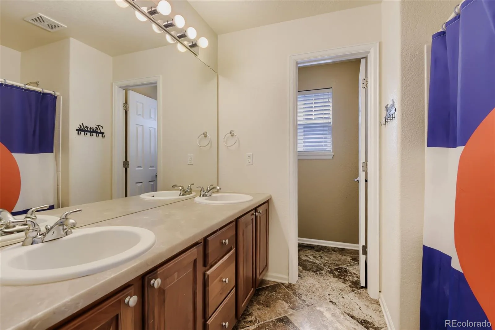 10805 Hickory Ridge Street Highlands Ranch CO 80126 | MLS #REC2399154 07242026234552 1600 27