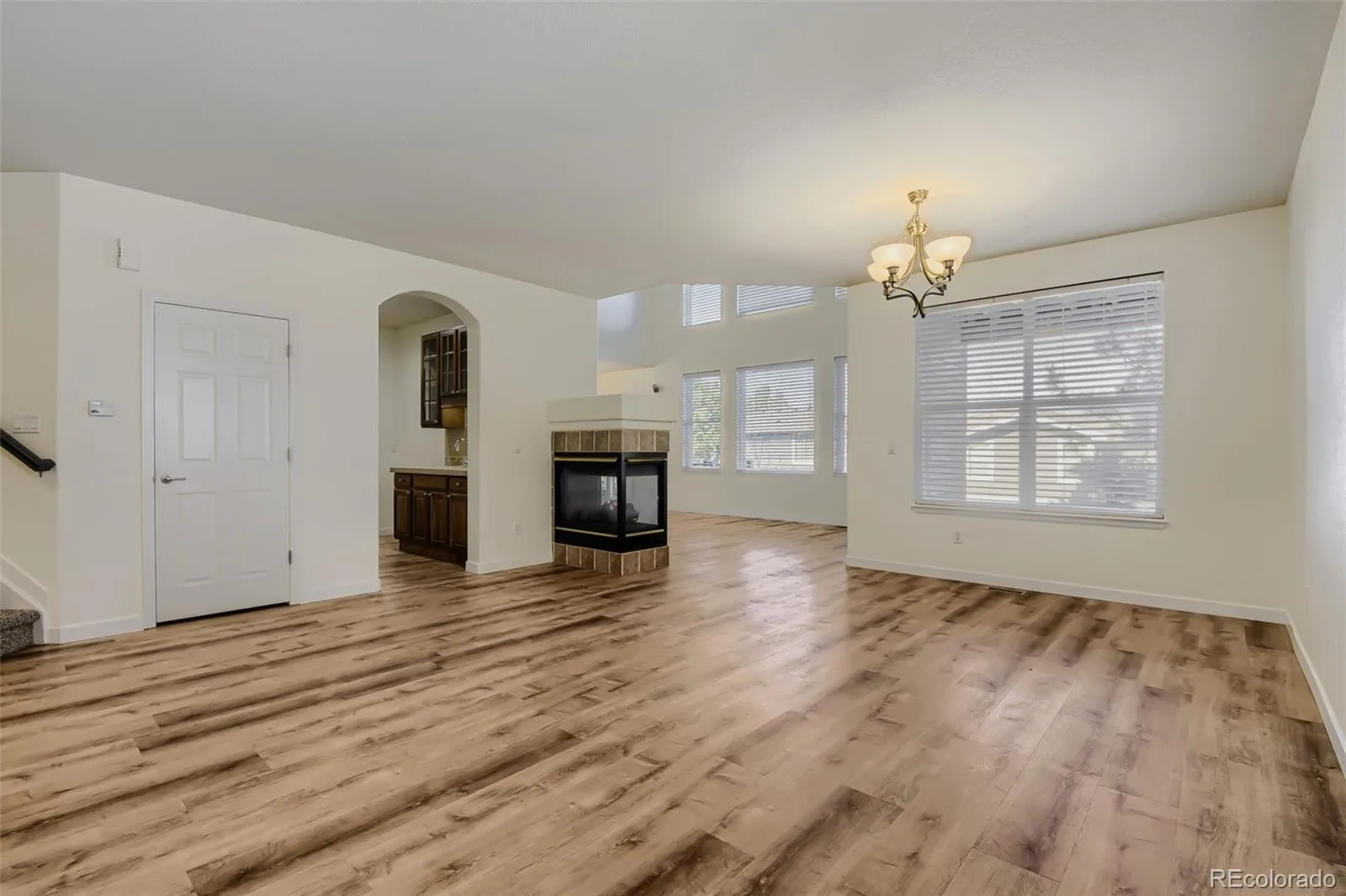 10805 Hickory Ridge Street Highlands Ranch CO 80126 | MLS #REC2399154 07242026234552 1600 6