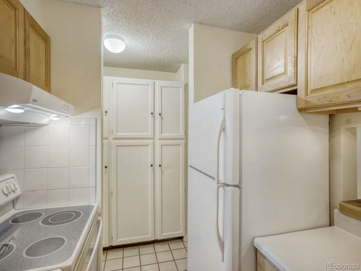 2 Adams Street #303 Denver CO 80206 | MLS #REC2399369 09232026221355 1200 8