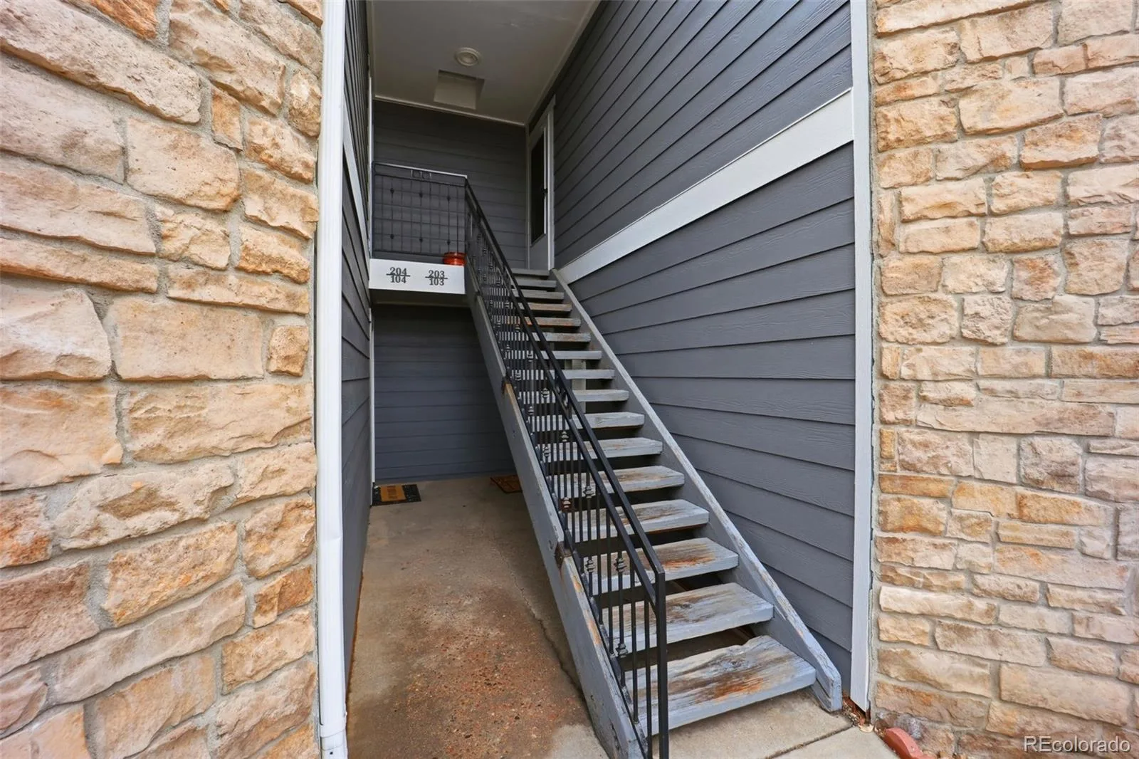 3482 S Eagle Street #203 Aurora CO 80014 | MLS #REC2399699 08122026215927 1600 14