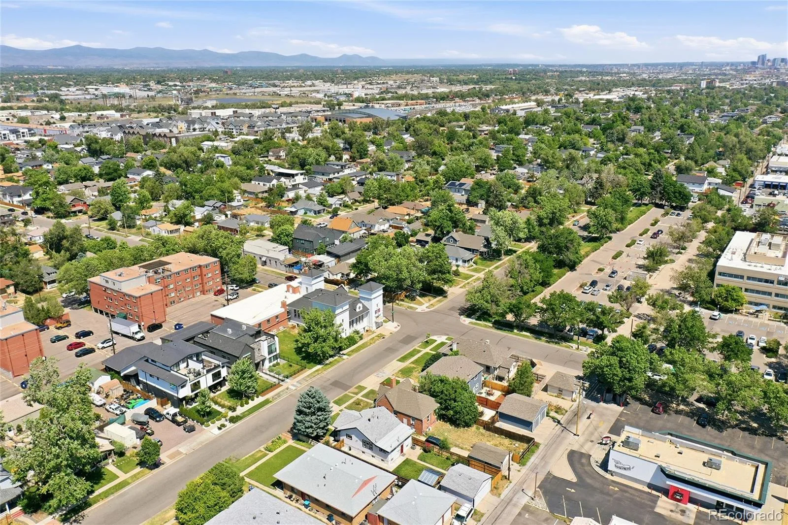 3022 S Acoma Street Englewood CO 80110 MLS #REC2399951 07032026235715 1600 46