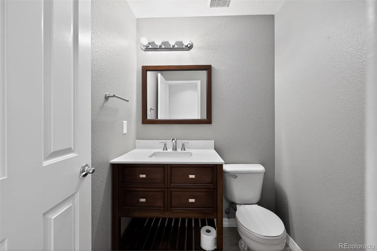 2501 Cutters Circle #102 Castle Rock CO 80108 | MLS #REC2401020 08082026003033 1600 11