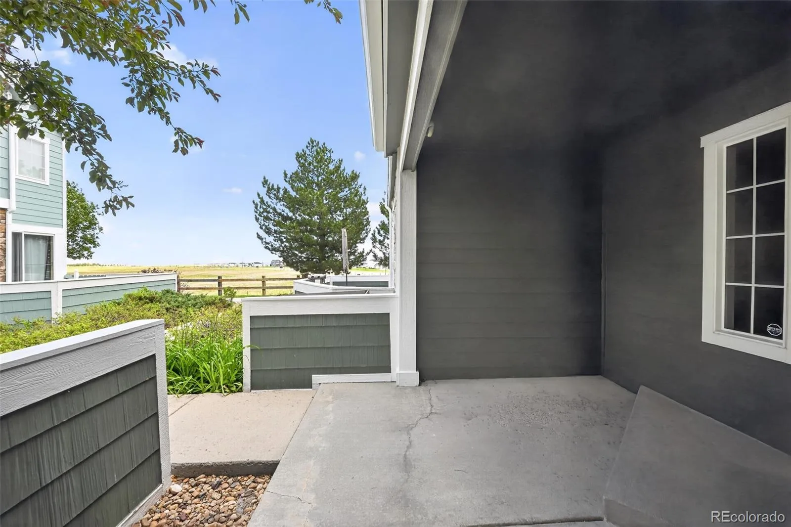 2501 Cutters Circle #102 Castle Rock CO 80108 | MLS #REC2401020 08082026003033 1600 27