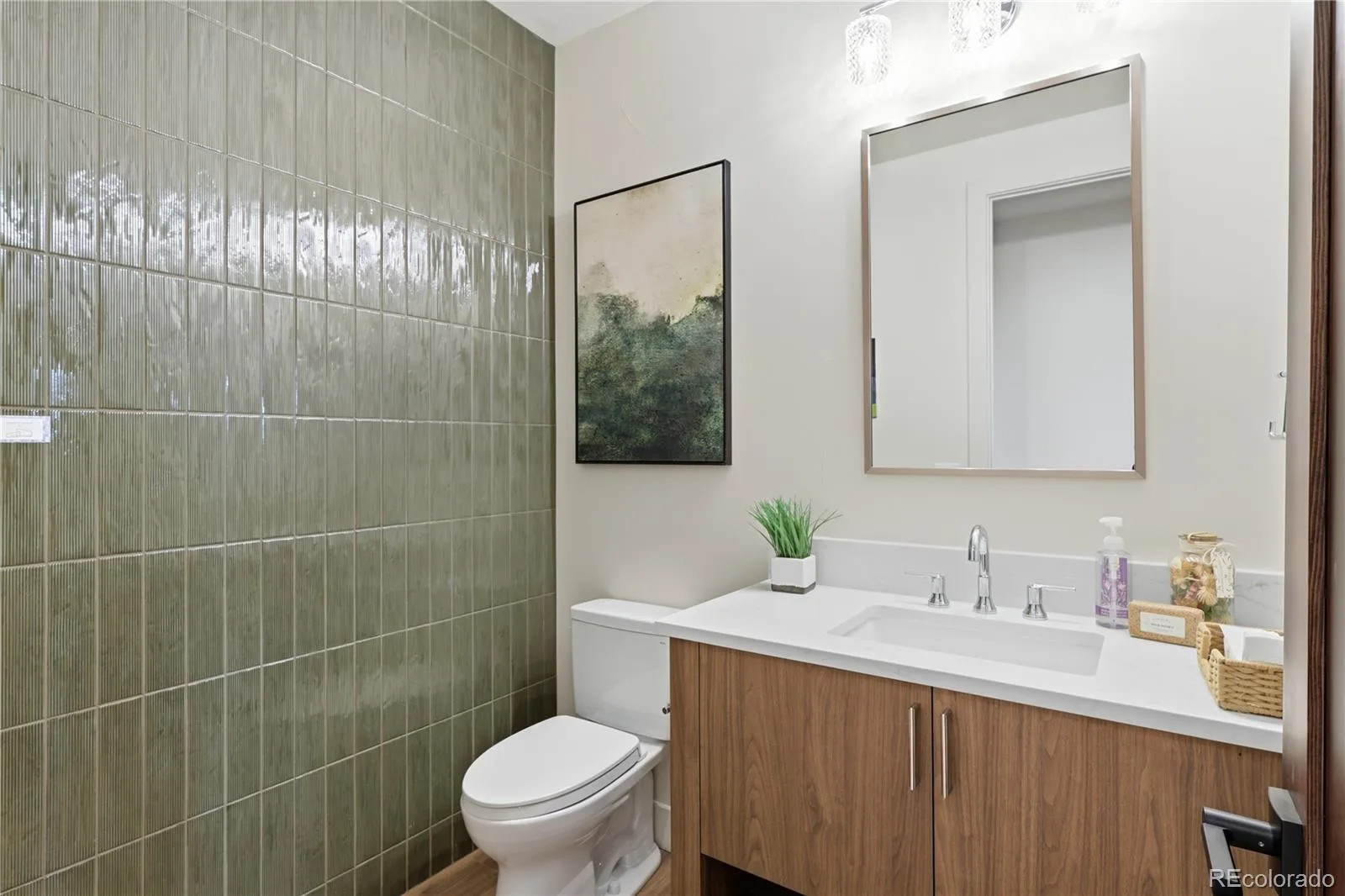 10201 Inspiration Drive Parker CO 80138 | MLS #REC2401146 08112026172931 1600 21
