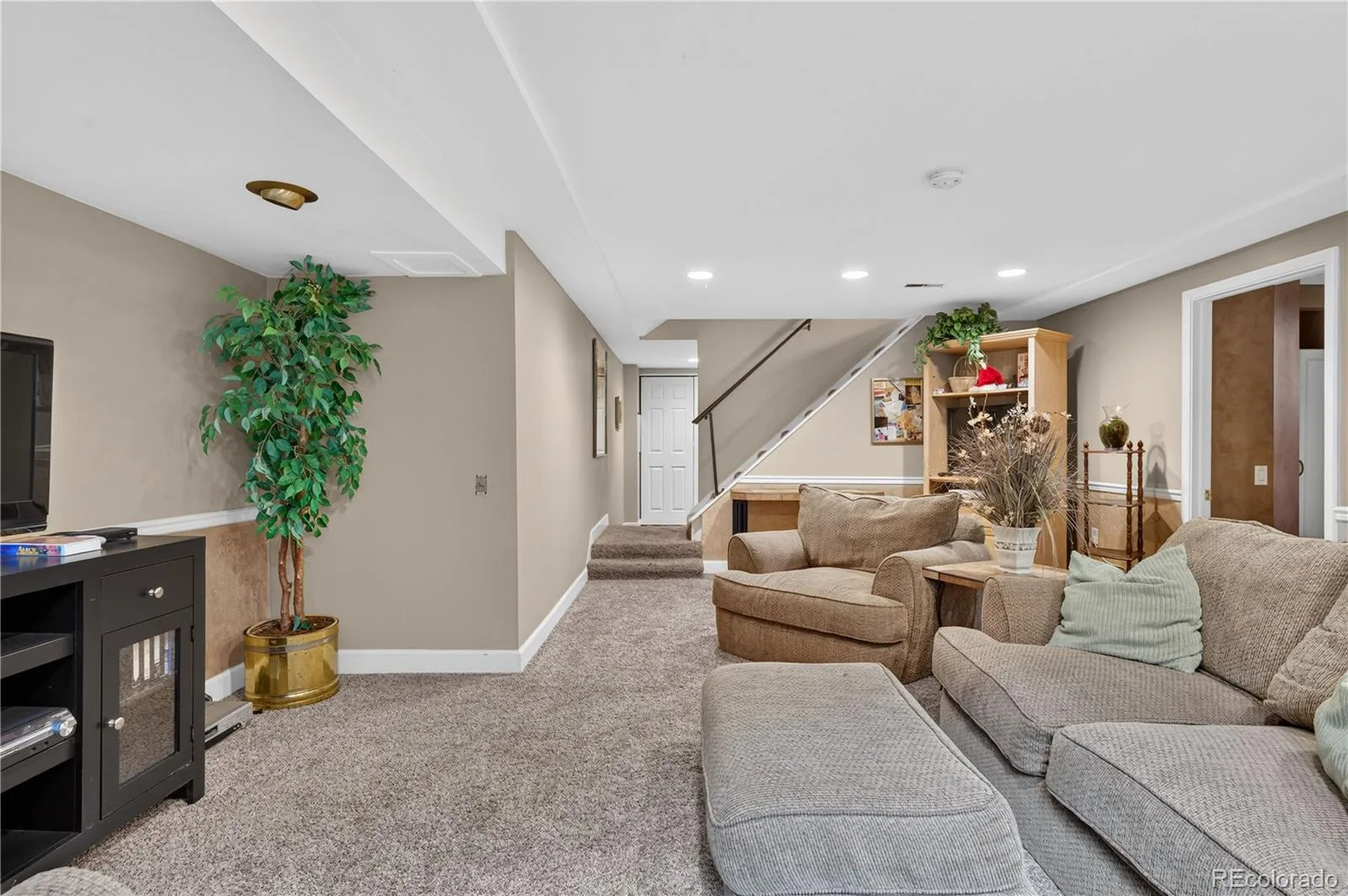 6371 E Dickenson Place Denver CO 80222 | MLS #REC2401480 08212026153033 1600 29