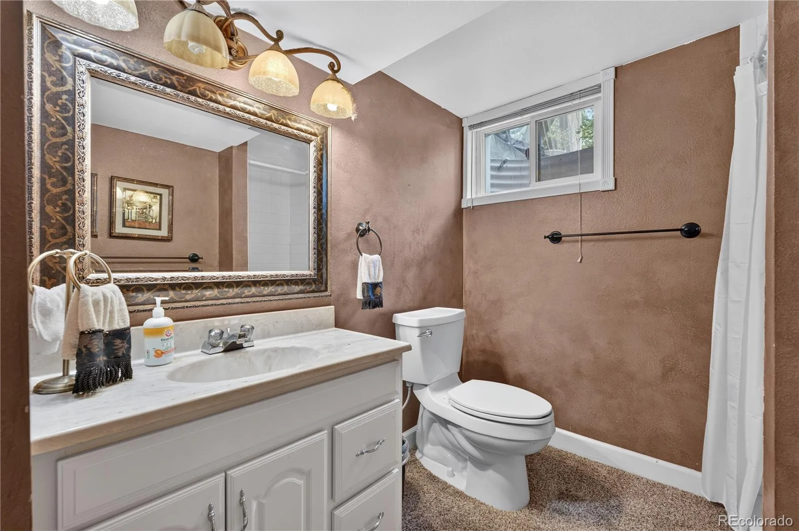 6371 E Dickenson Place Denver CO 80222 | MLS #REC2401480 08212026153033 1600 31