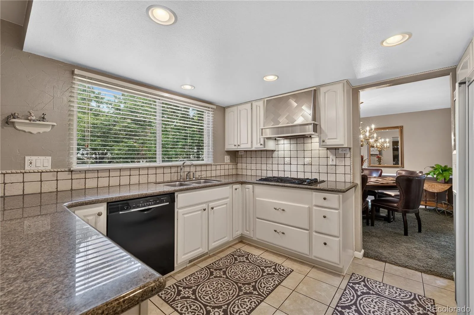 6371 E Dickenson Place Denver CO 80222 | MLS #REC2401480 08212026153033 1600 6