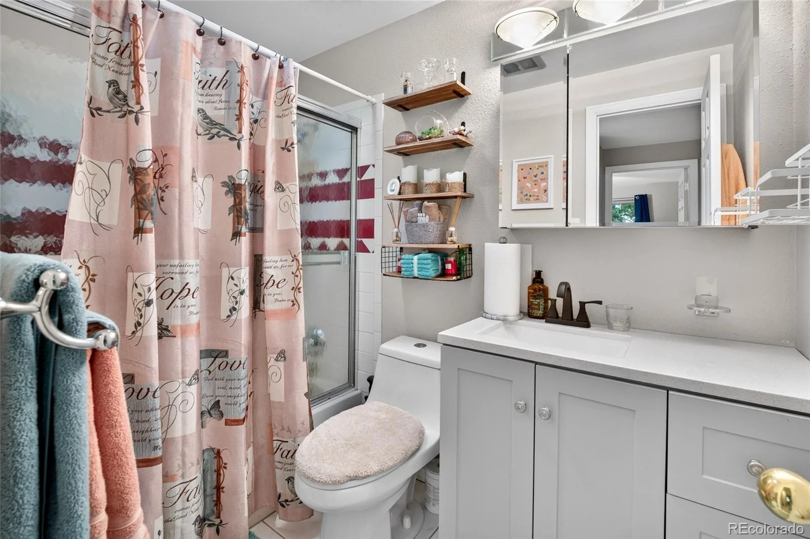 13517 W Alaska Drive Denver CO 80228 | MLS #REC2403737 09272026043408 1600 15