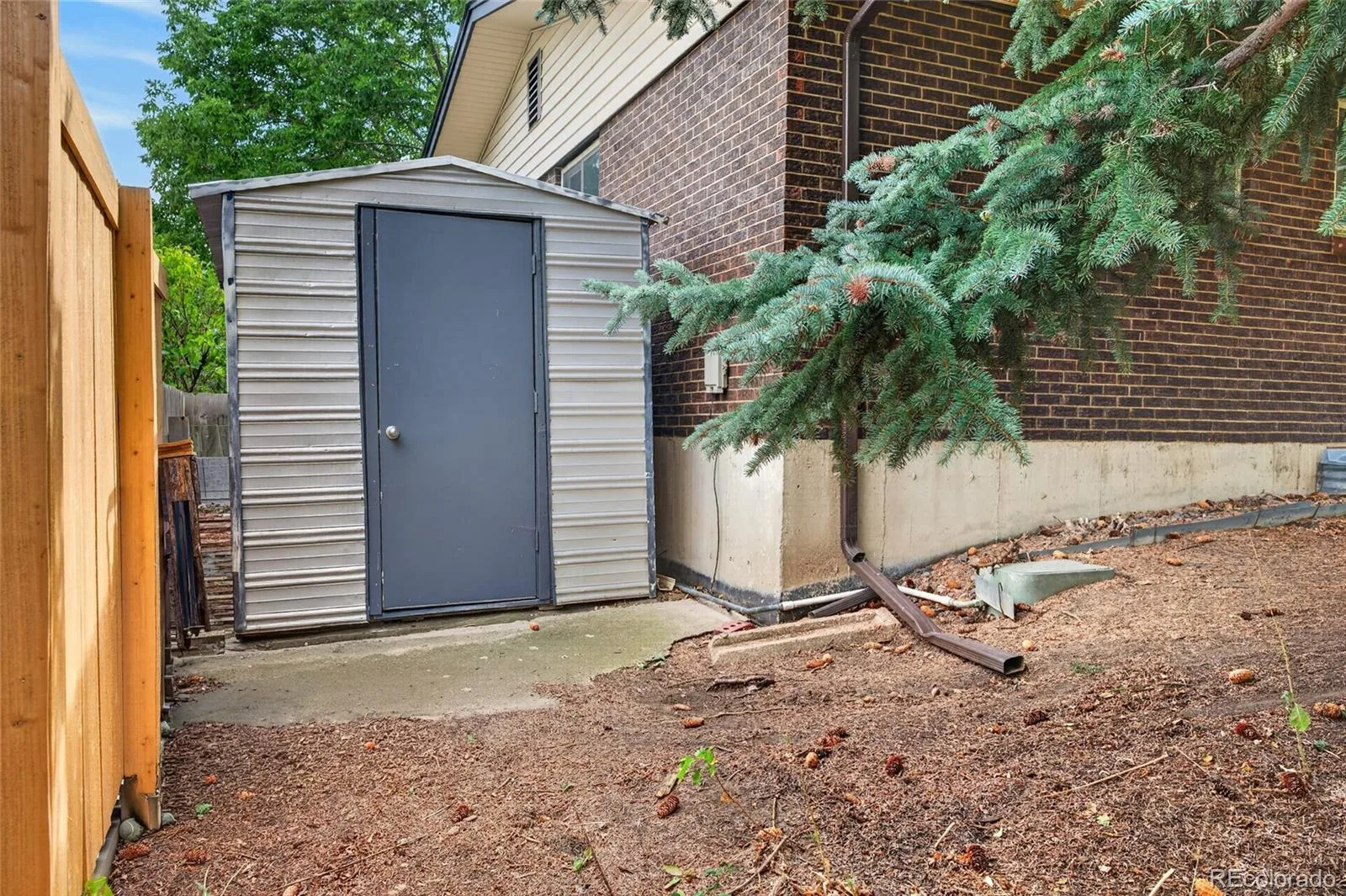 13517 W Alaska Drive Denver CO 80228 | MLS #REC2403737 09272026043408 1600 32