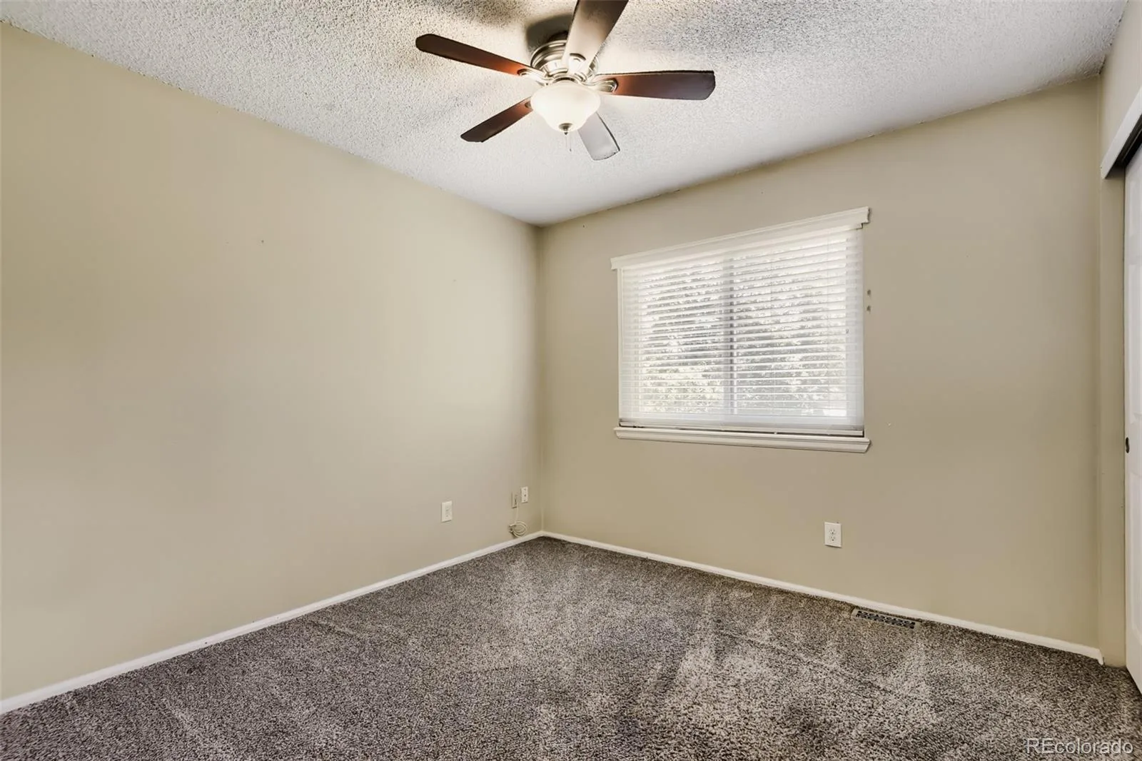 8416 S Wildcat Street Littleton CO 80126 MLS #REC2405728 06182026072056 1600 17
