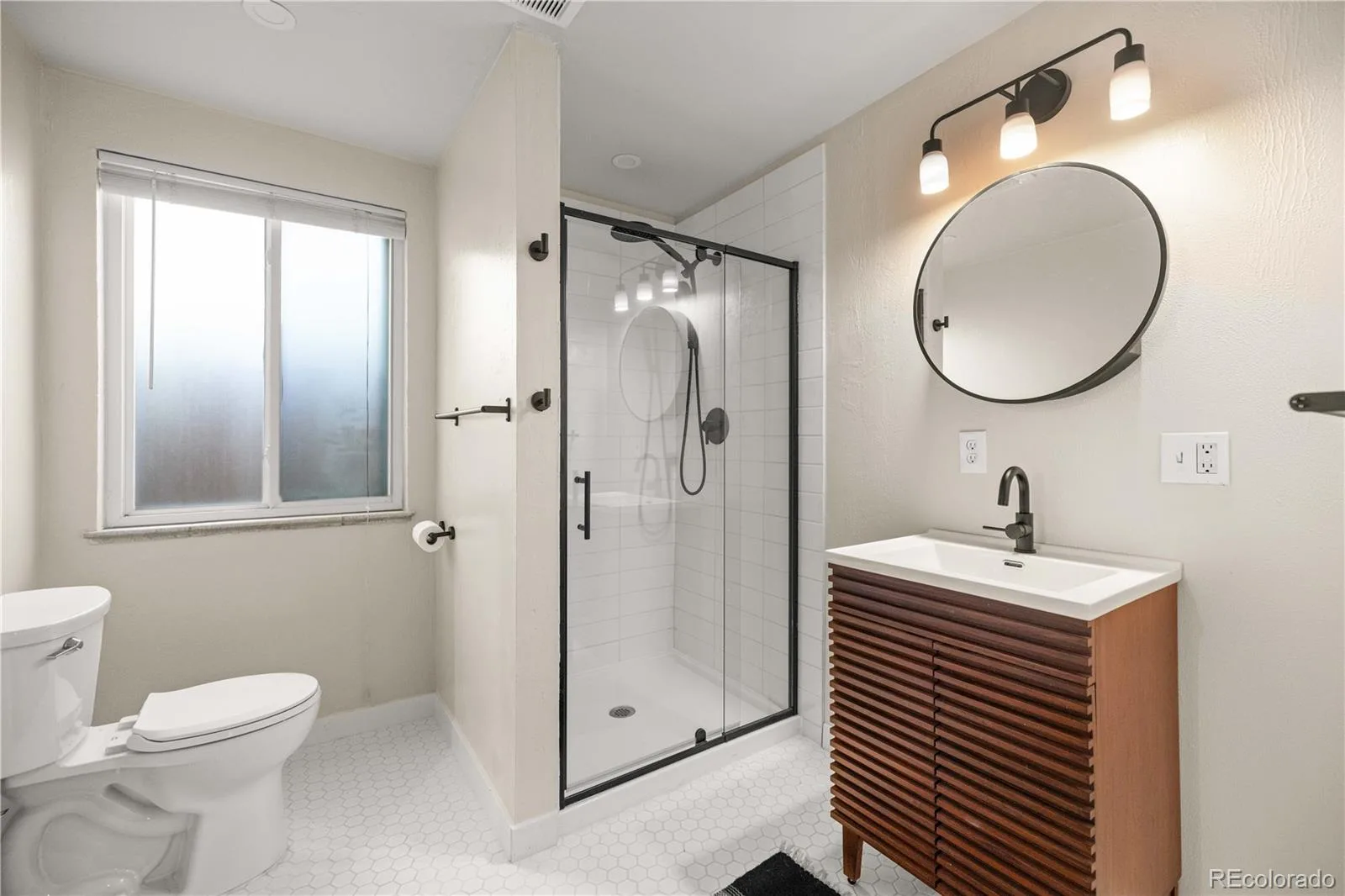 468 S Sherman Street Denver CO 80209 MLS #REC2405799 06022026062058 1600 19
