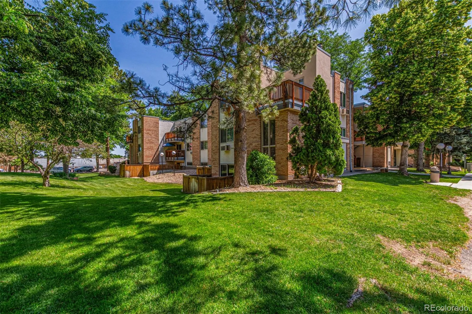 6455 E Bates Avenue #4-105 Denver CO 80222 MLS #REC2407731 04282026171834 1600 0