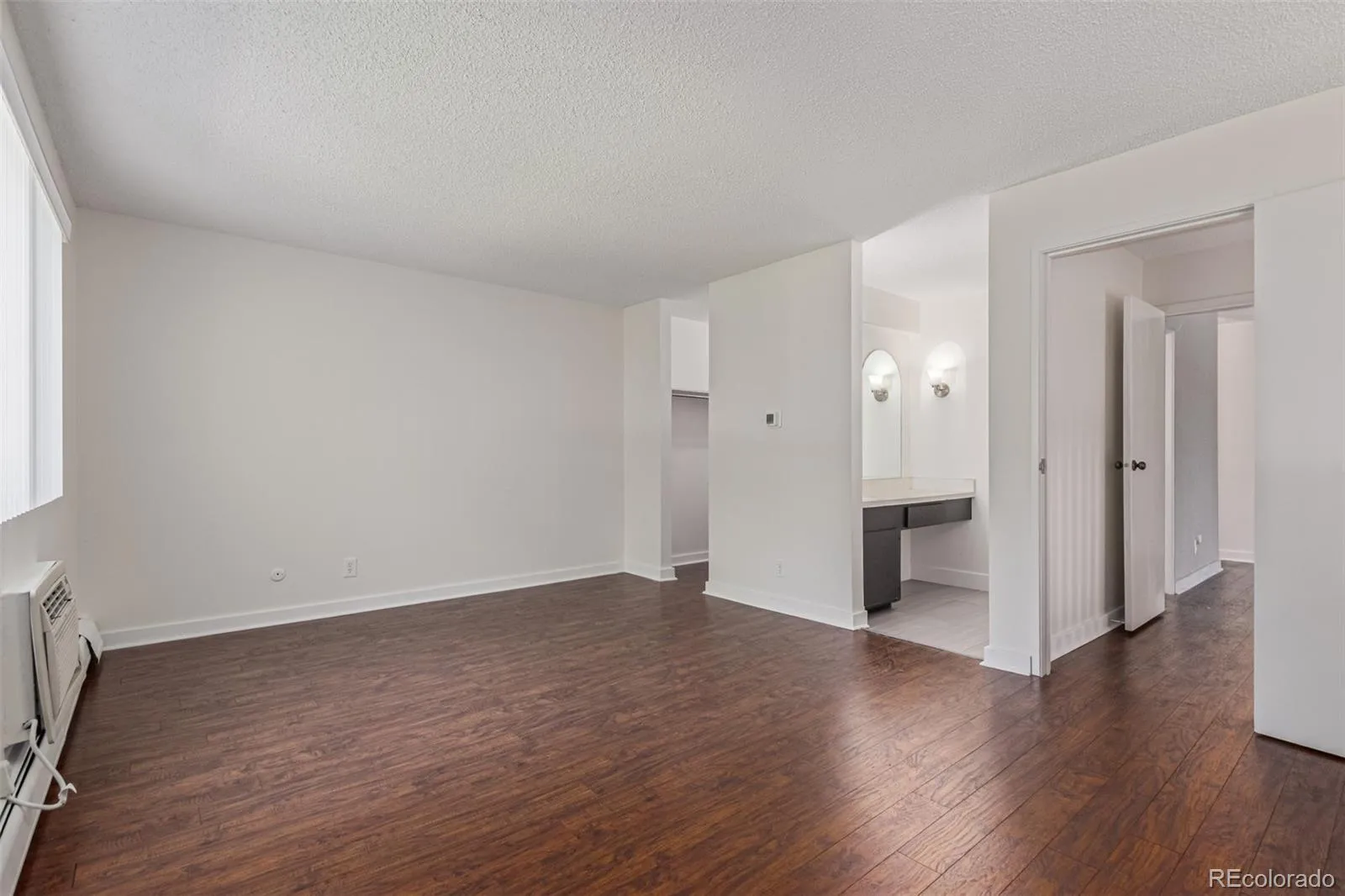 6455 E Bates Avenue #4-105 Denver CO 80222 MLS #REC2407731 04282026171834 1600 19