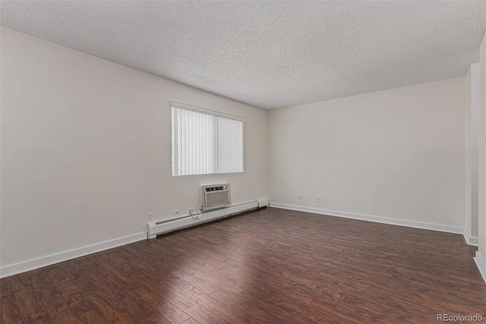 6455 E Bates Avenue #4-105 Denver CO 80222 MLS #REC2407731 04282026171834 1600 20