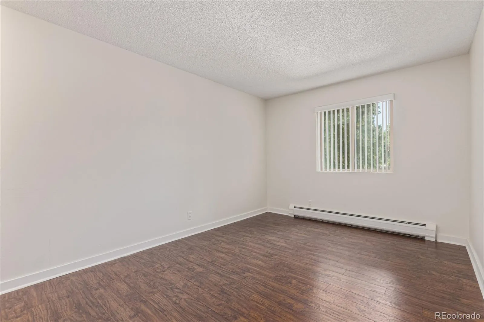6455 E Bates Avenue #4-105 Denver CO 80222 MLS #REC2407731 04282026171834 1600 23