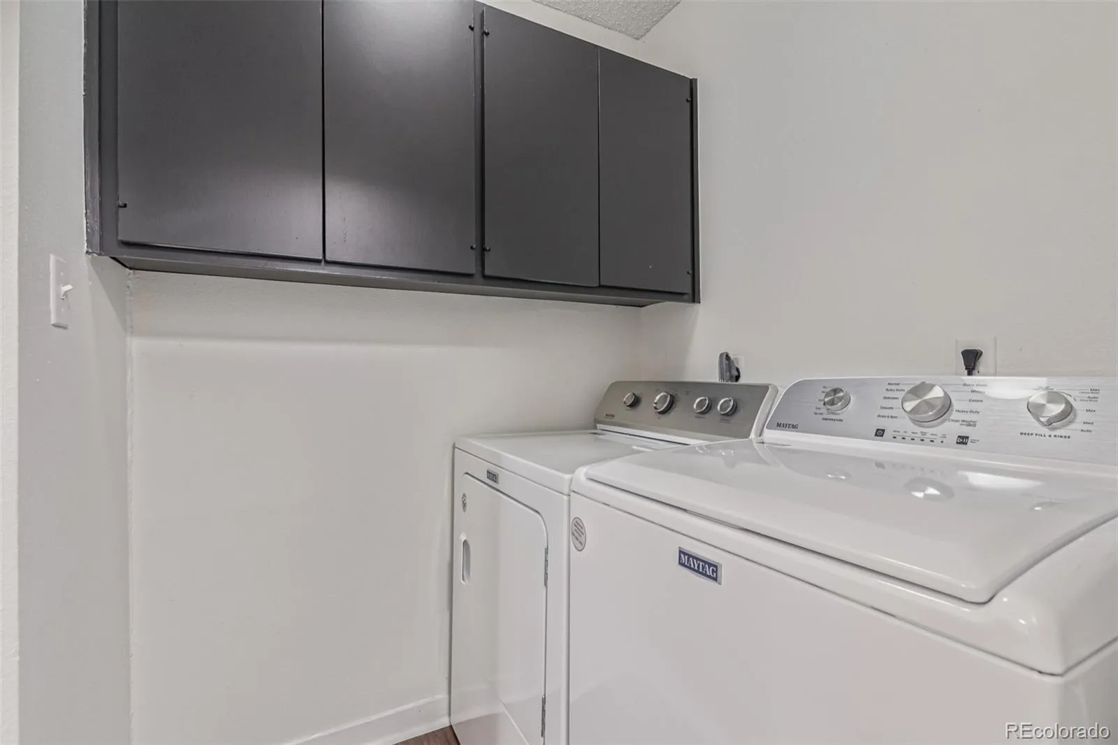 6455 E Bates Avenue #4-105 Denver CO 80222 MLS #REC2407731 04282026171834 1600 31