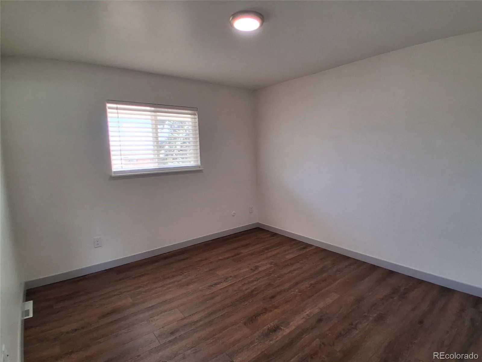 9080 E Nassau Avenue Denver CO 80237 MLS #REC2408229 04272026233608 1600 18